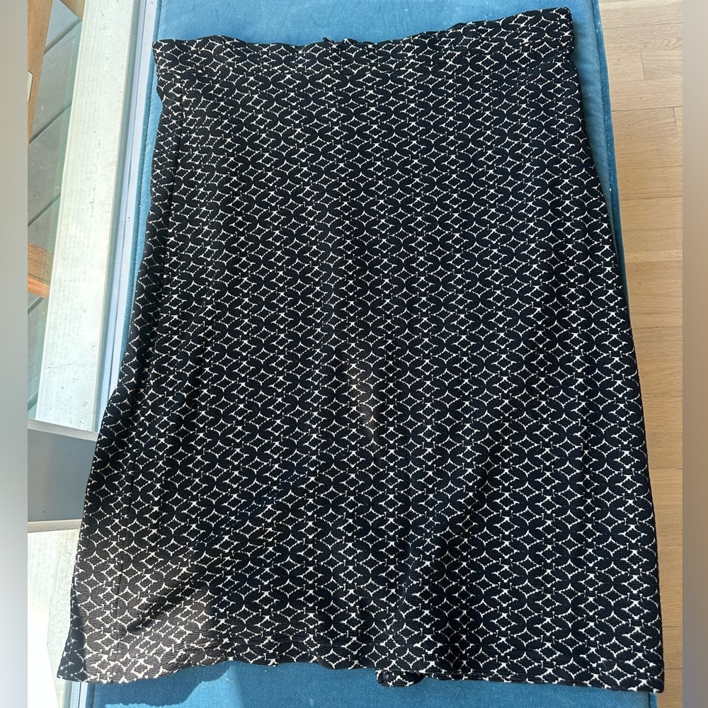 Maeve Black and White Geometric Knit Skirt